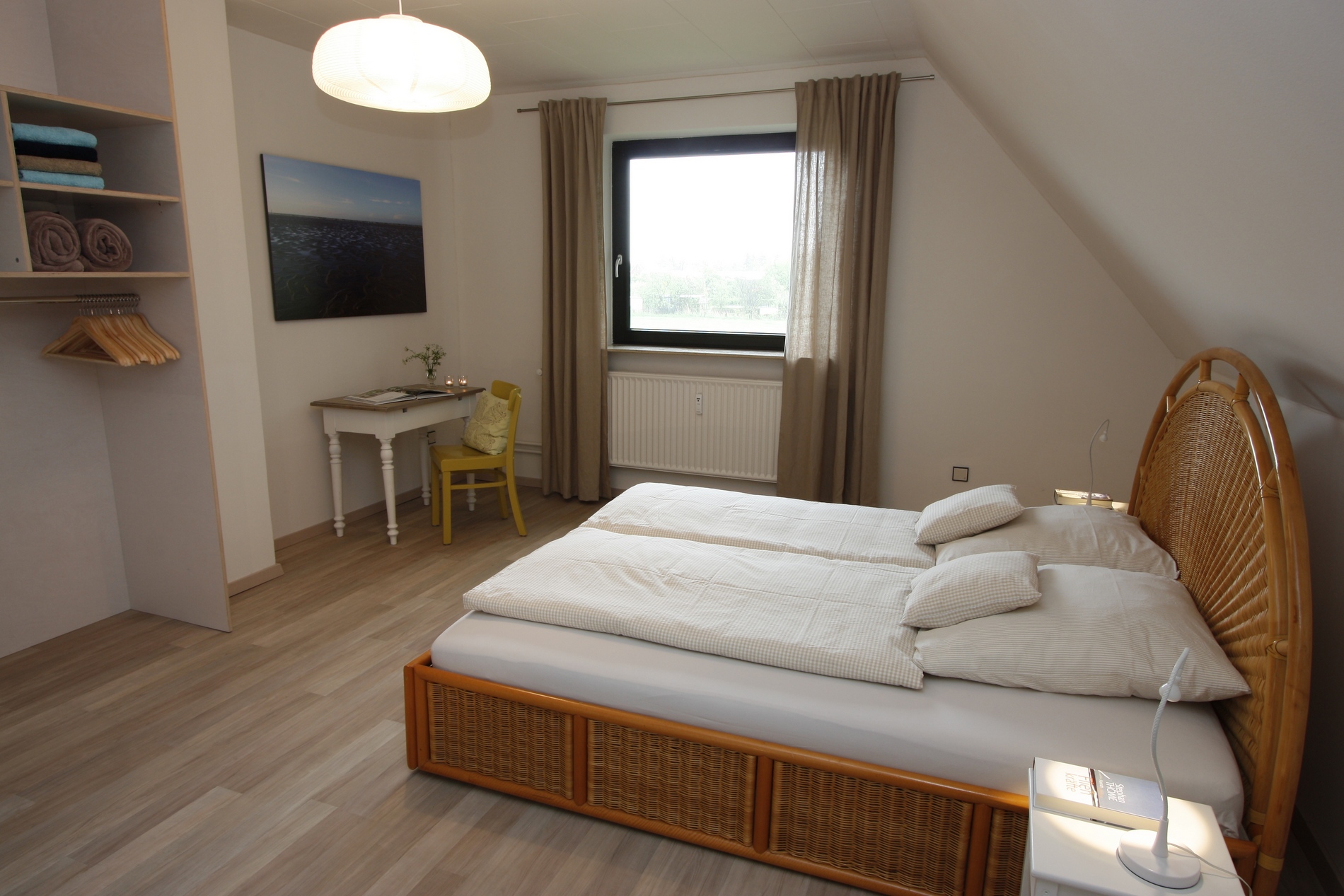 Schlafzimmer 2